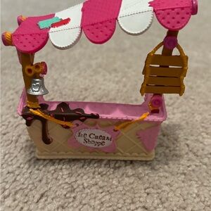 Lalaloopsy Mini Scoops Serves Ice Cream Shoppe Playset Toy Ice Cream Stand